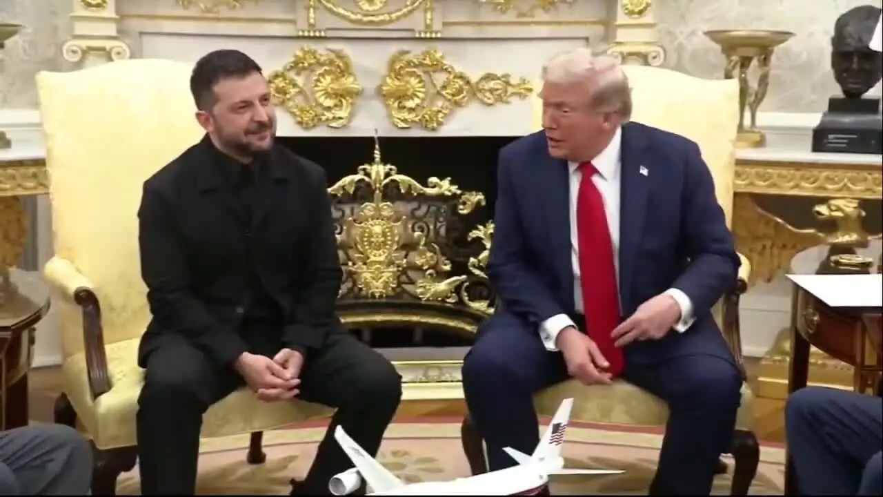 &Ocirc;ng Zelensky n&oacute;i đ&ugrave;a về mặc &acirc;u phục tại Nh&agrave; Trắng
