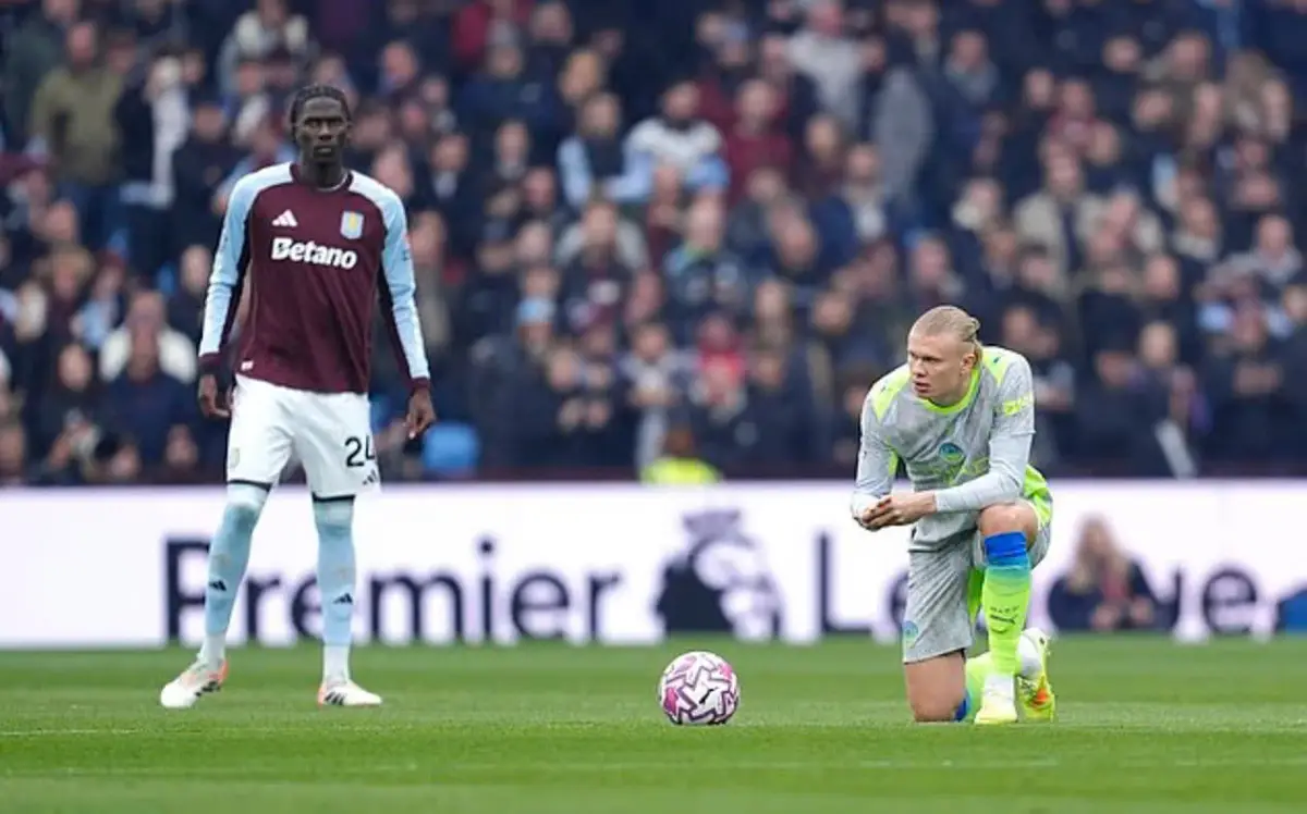 Man City gục ngã trước Aston Villa