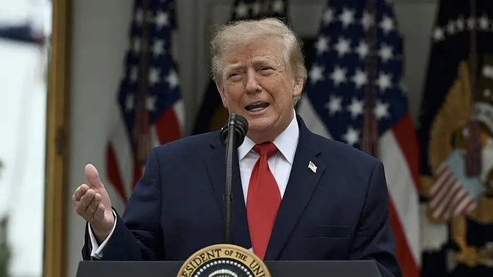 Ông Trump tiếp tục dọa tập kích ‘pháo đài bất khả xuyên phá’ của Iran